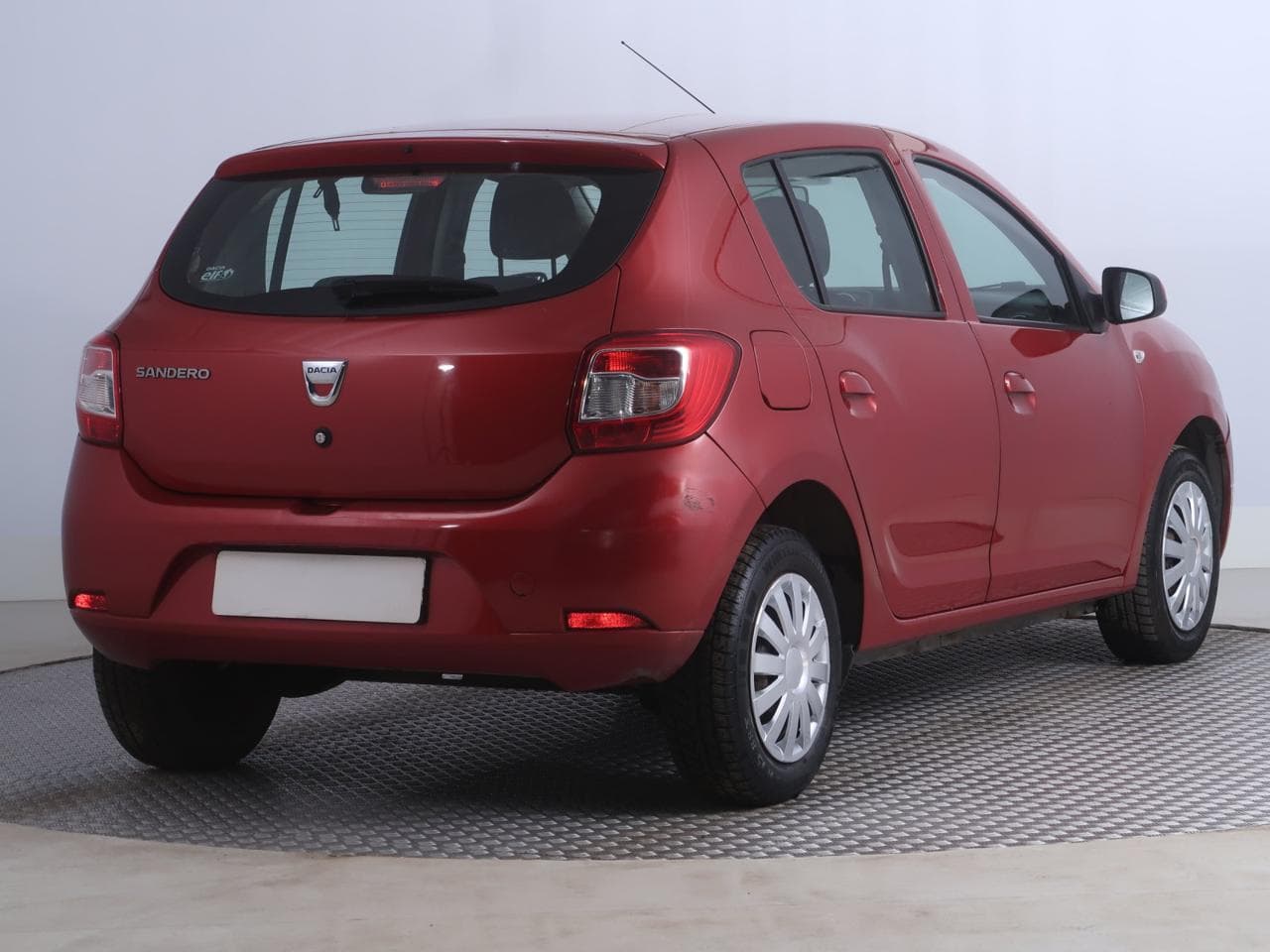 2015 Dacia Sandero - 13