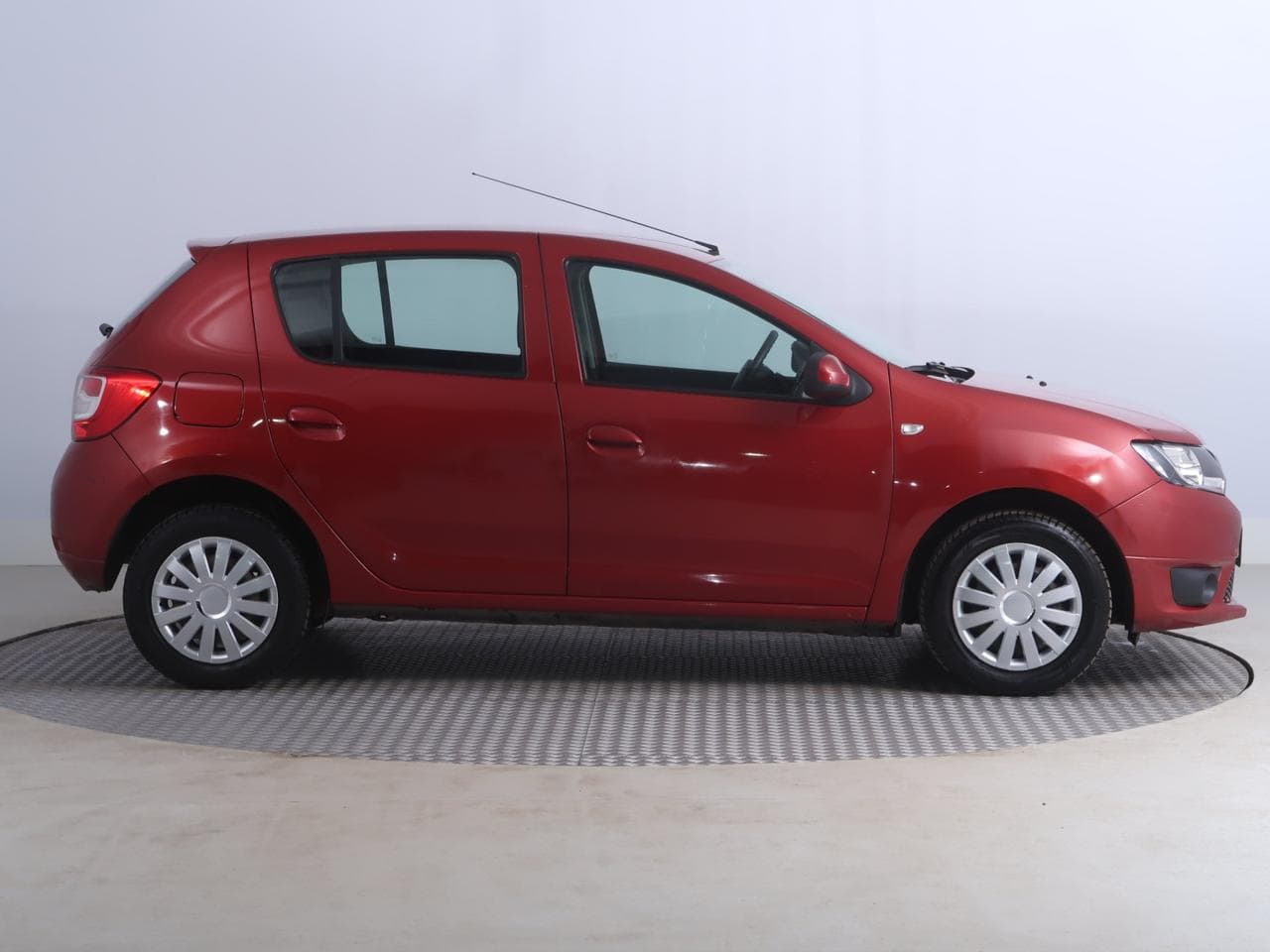 2015 Dacia Sandero - 15