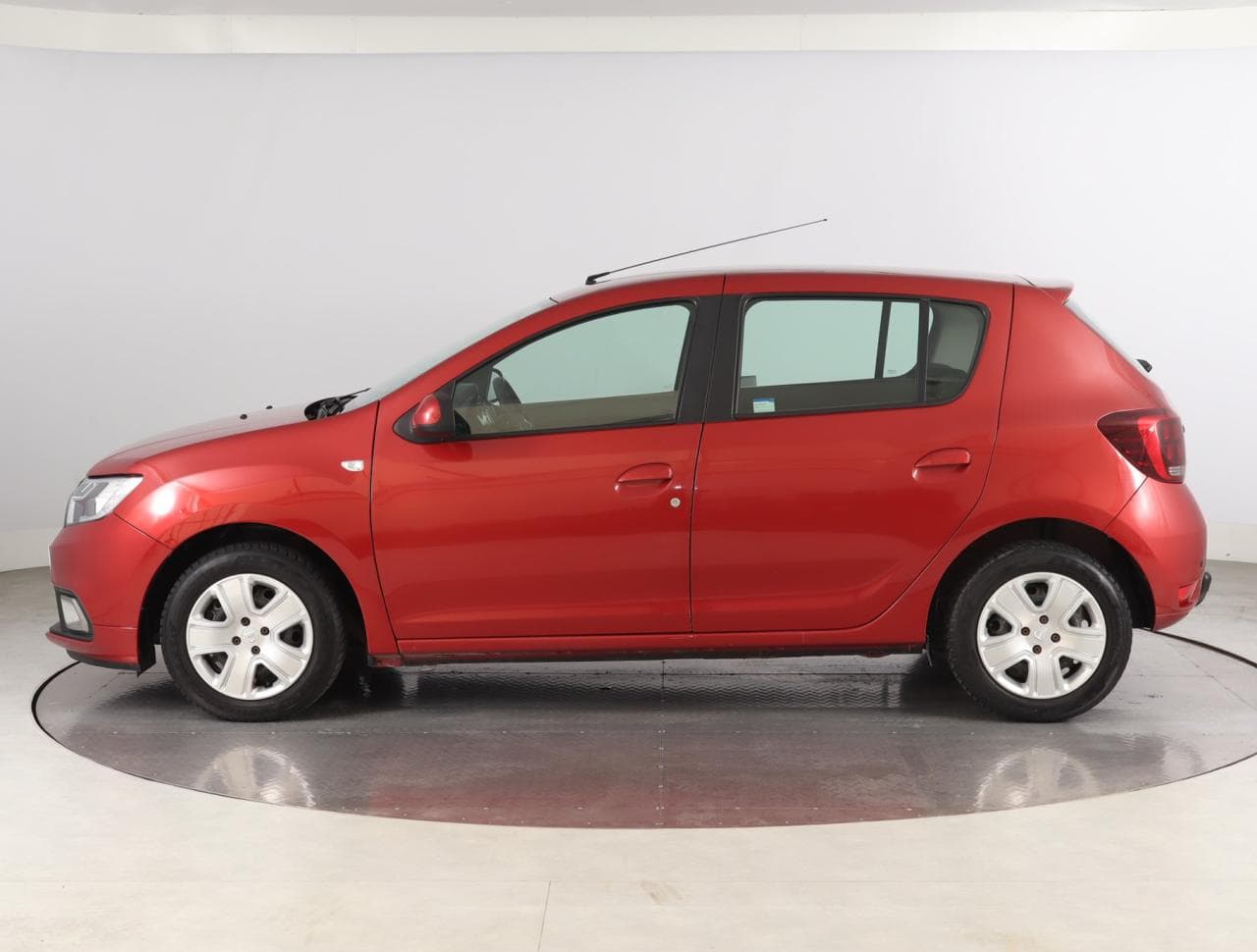 2017 Dacia Sandero - 7