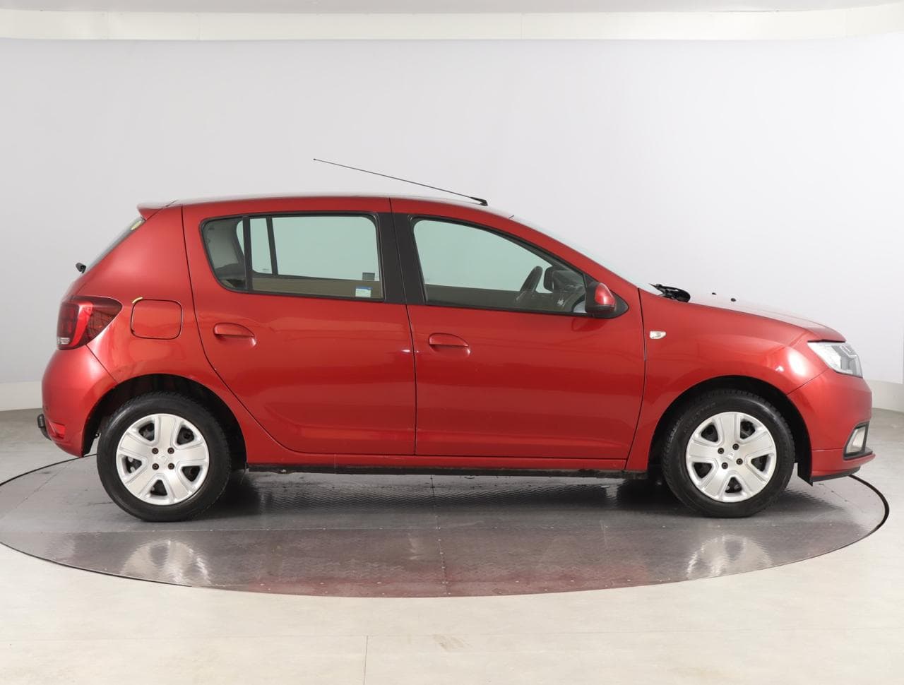 2017 Dacia Sandero - 15