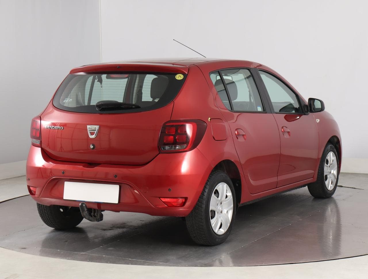 2017 Dacia Sandero - 13