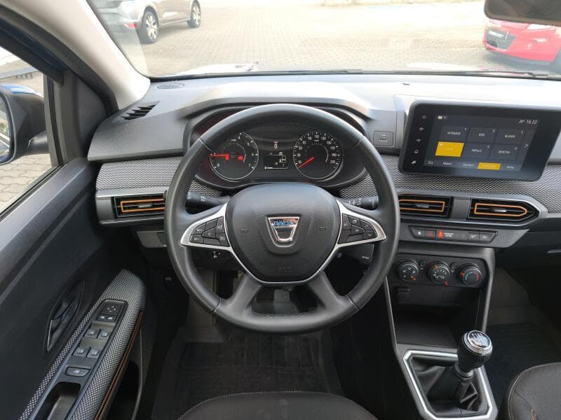 2022 Dacia Sandero - 11