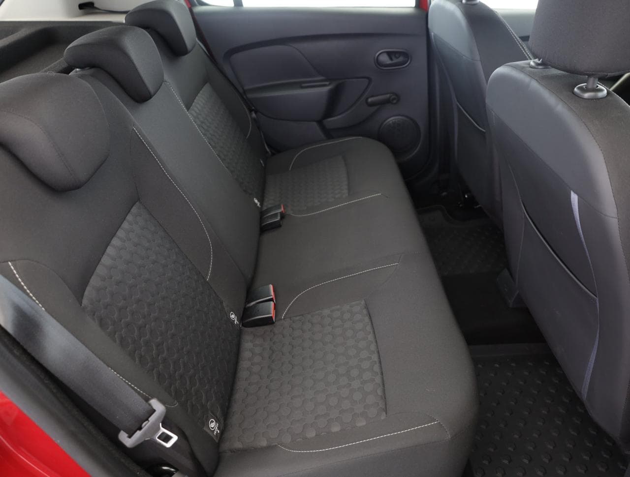 2016 Dacia Sandero - 21