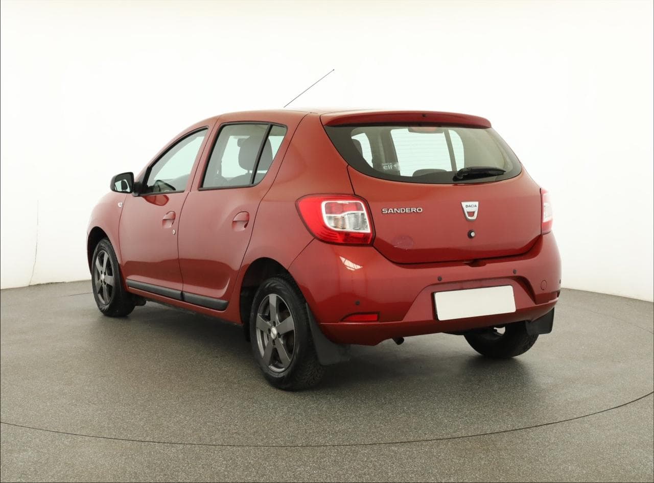 2016 Dacia Sandero - 9