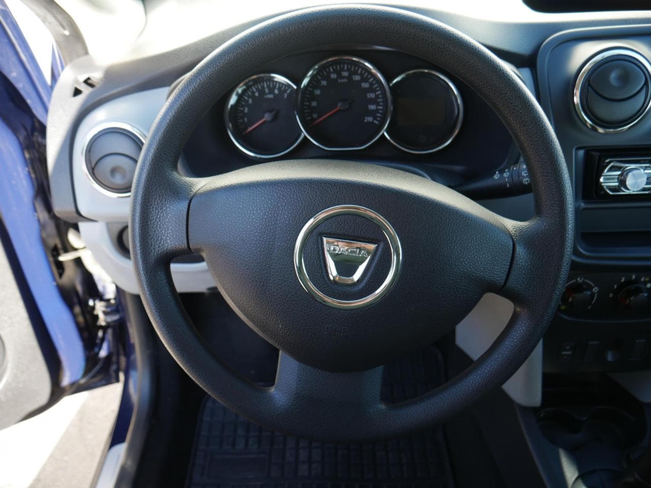 2013 Dacia SANDERO - 23
