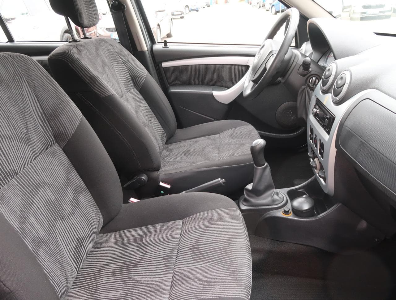2010 Dacia SANDERO - 22