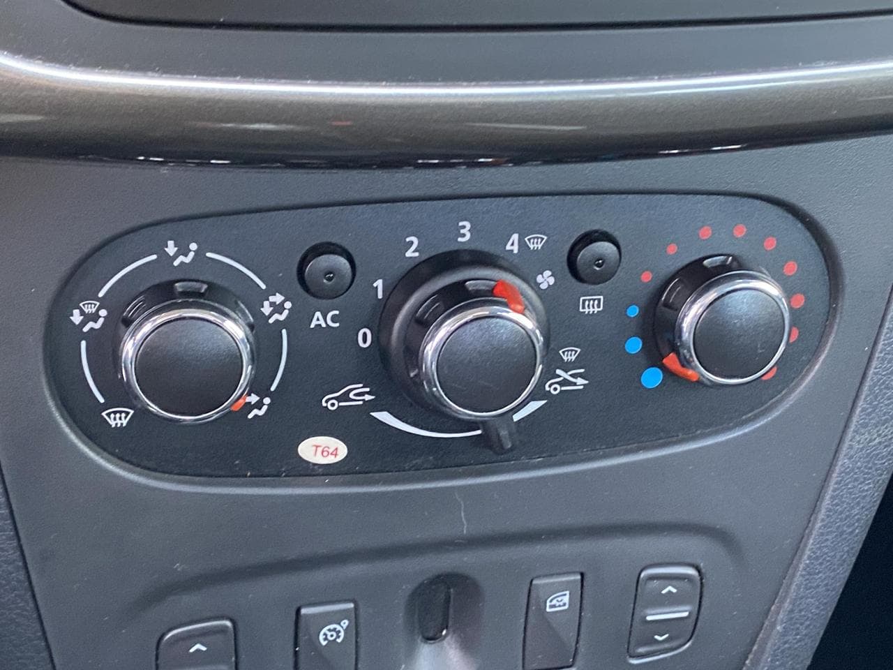 2014 Dacia SANDERO - 13