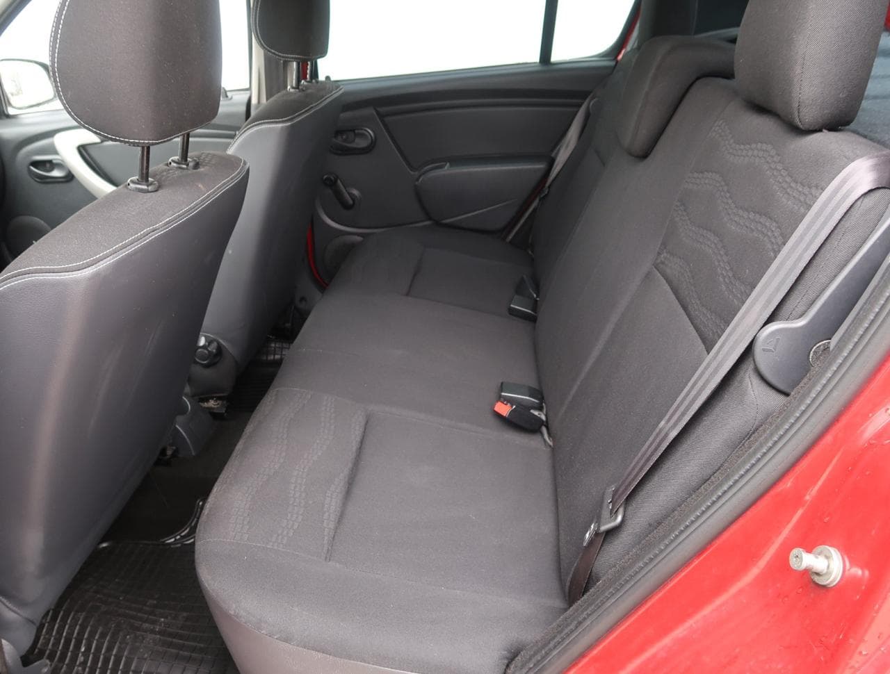 2010 Dacia SANDERO - 28