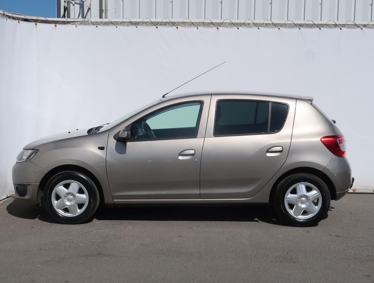 2014 Dacia SANDERO - 4