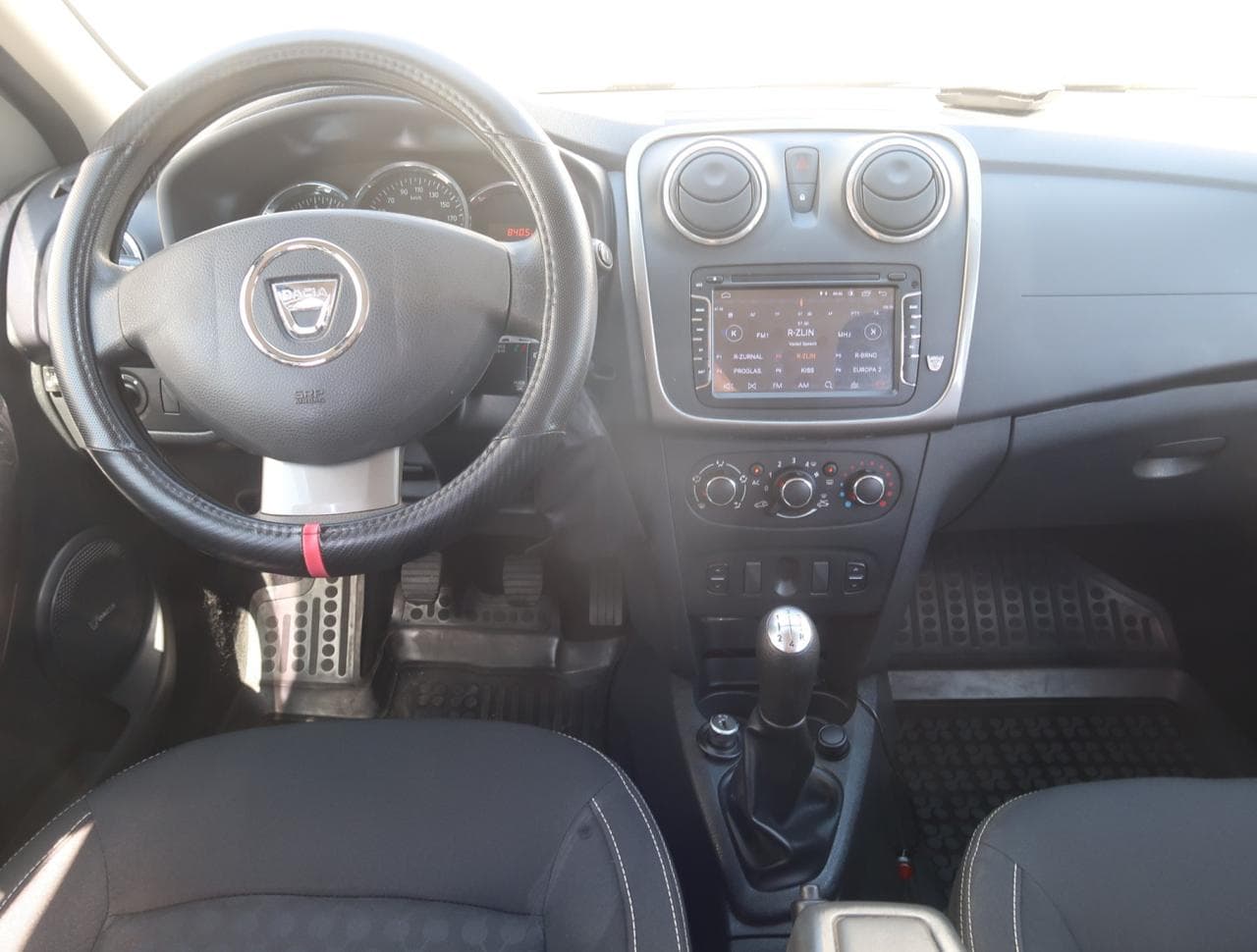 2014 Dacia SANDERO - 10
