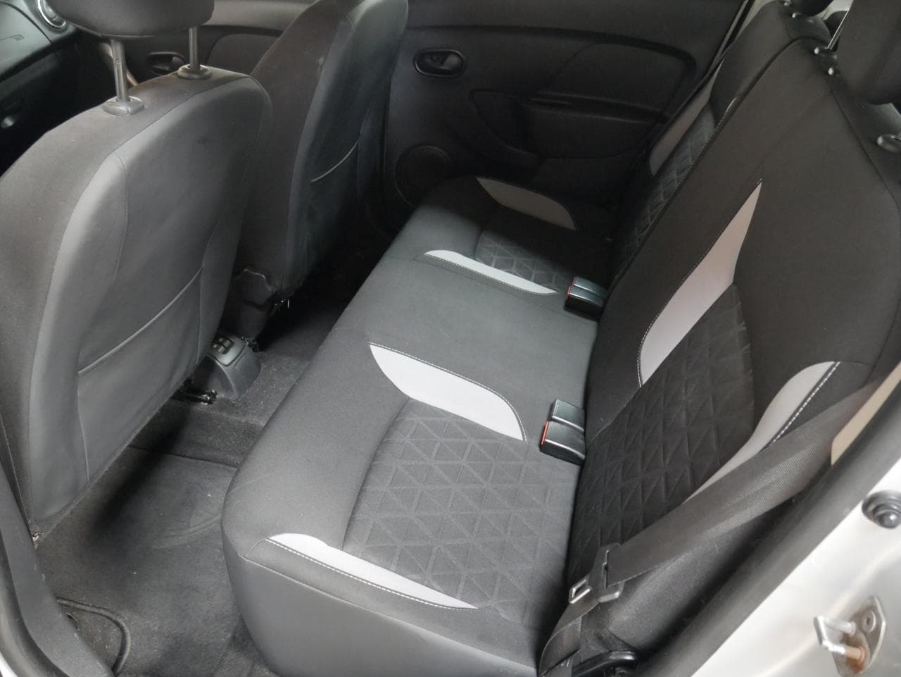 2013 Dacia SANDERO - 16
