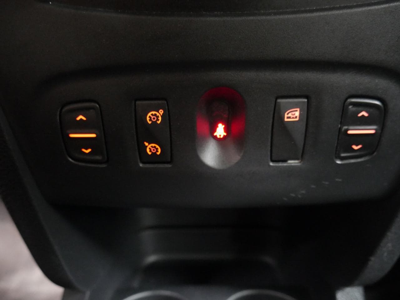 2013 Dacia SANDERO - 28