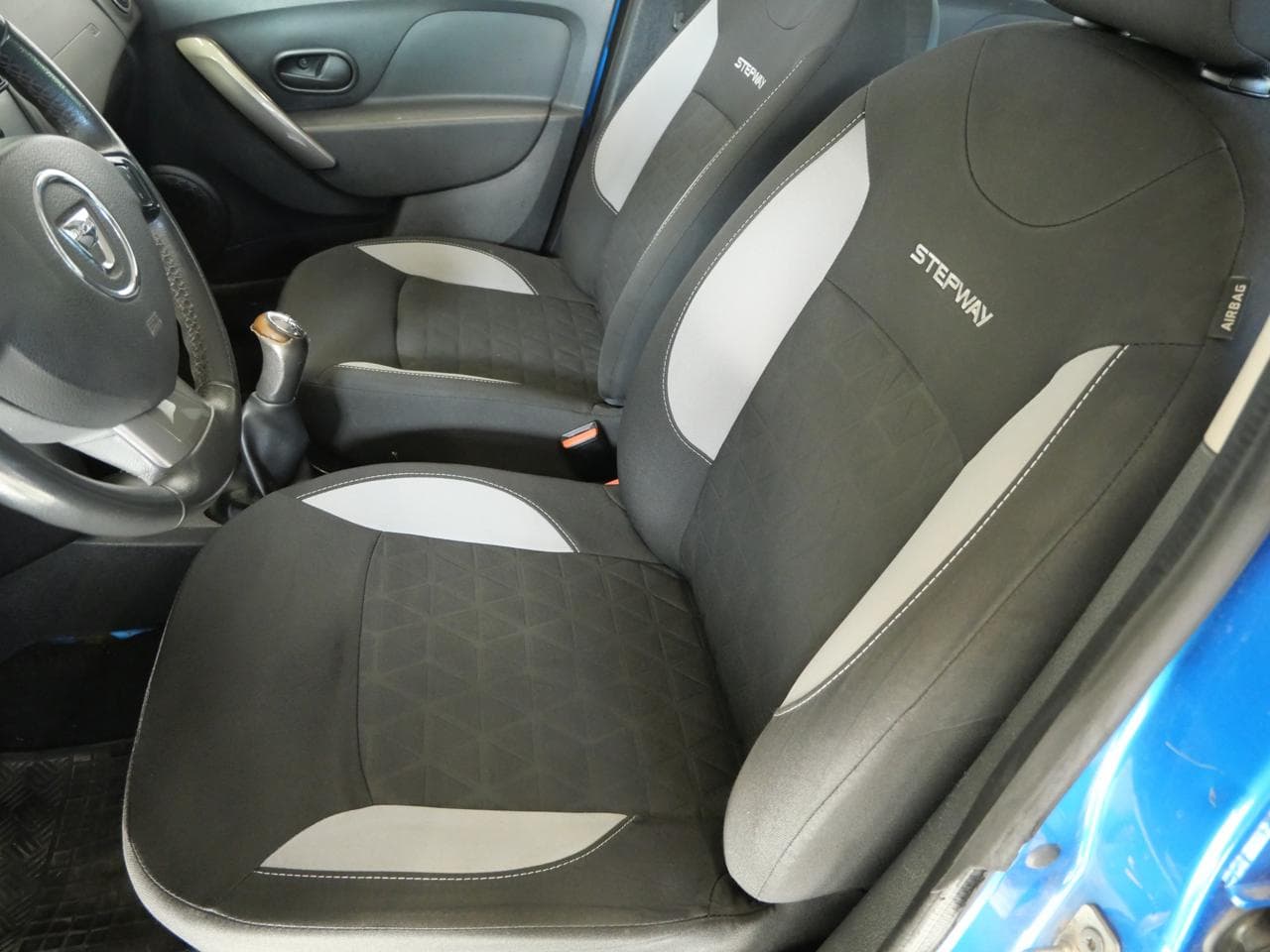 2015 Dacia SANDERO - 15