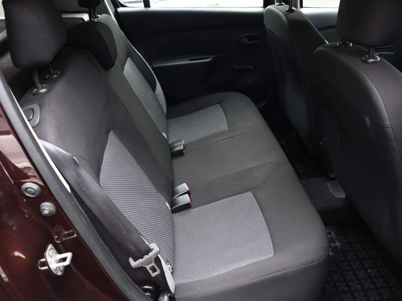 2016 Dacia SANDERO - 14