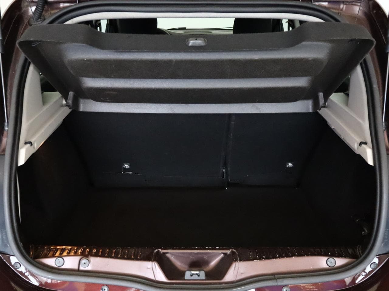 2016 Dacia SANDERO - 25