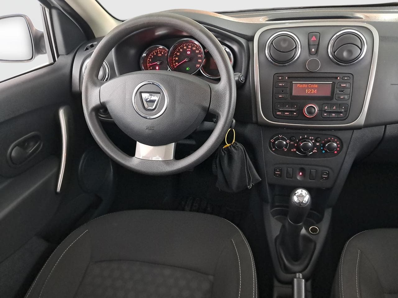 2016 Dacia SANDERO - 16