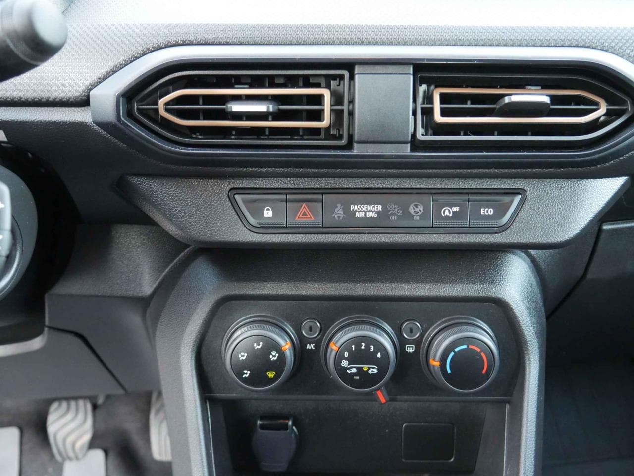 2025 Dacia SANDERO - 15