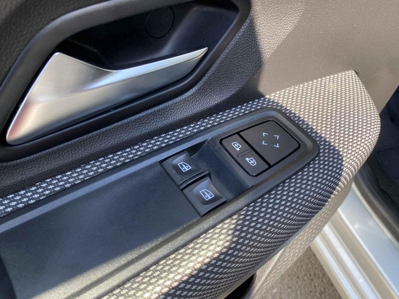 2021 Dacia SANDERO - 25