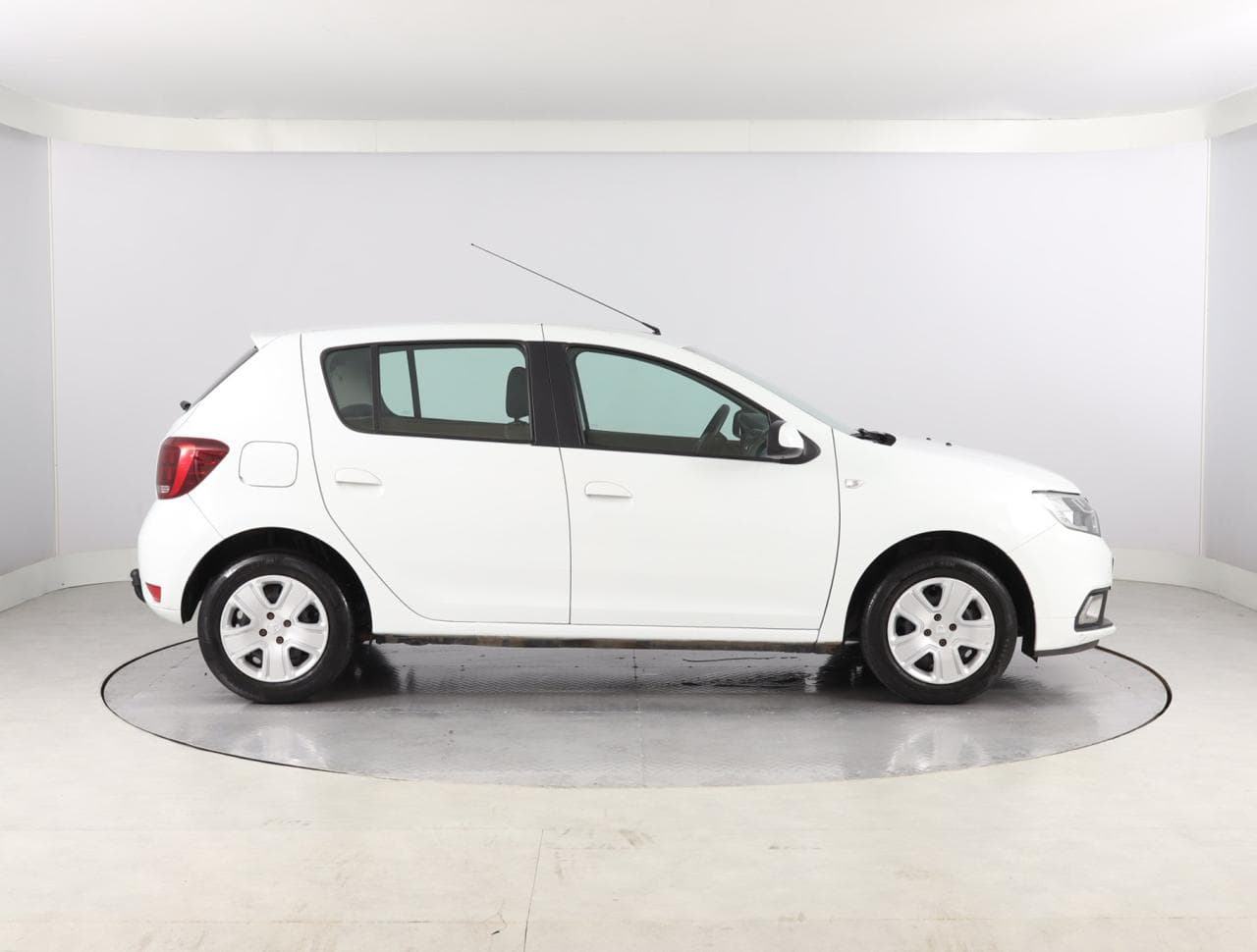 2018 Dacia SANDERO - 15