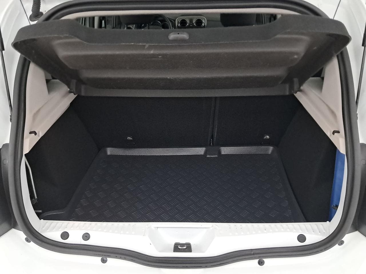 2017 Dacia SANDERO - 38