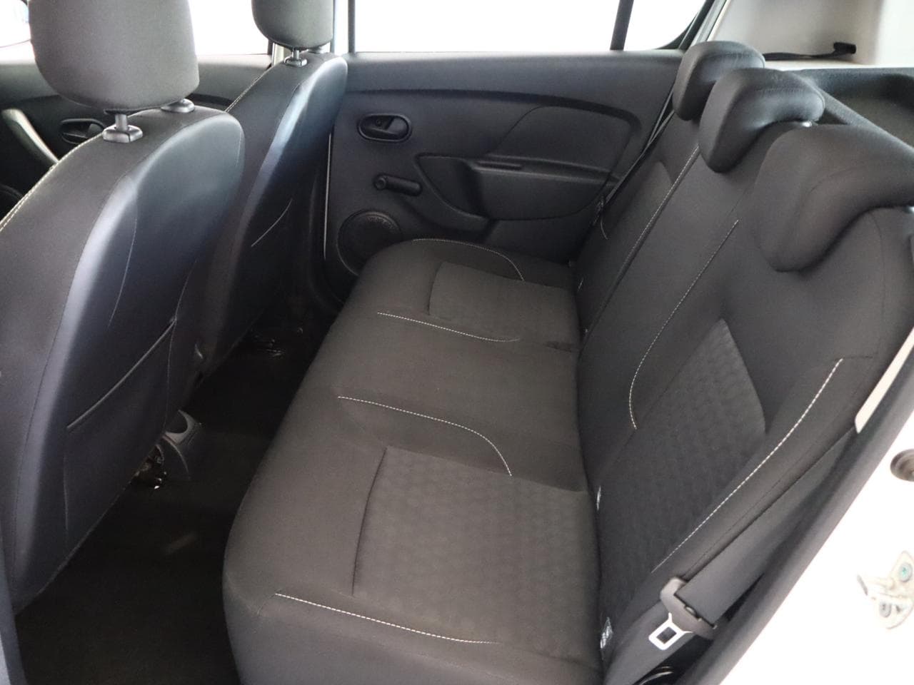 2016 Dacia SANDERO - 19
