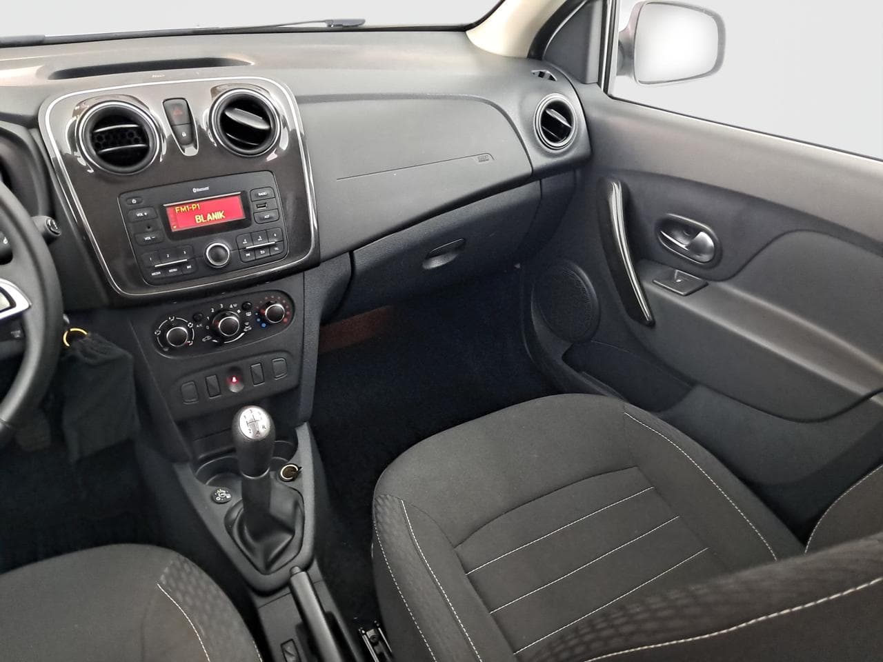 2020 Dacia SANDERO - 11