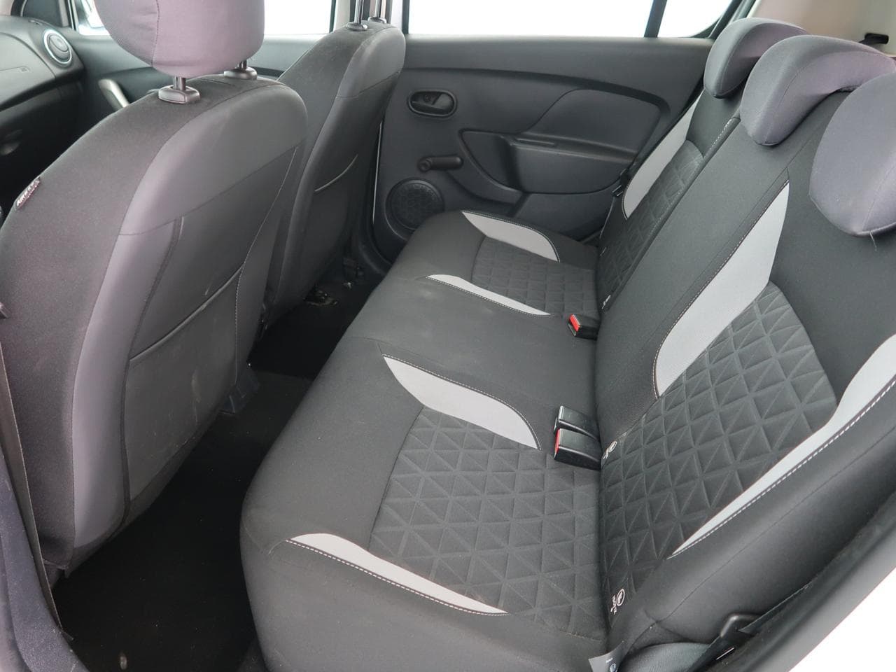 2016 Dacia SANDERO - 15