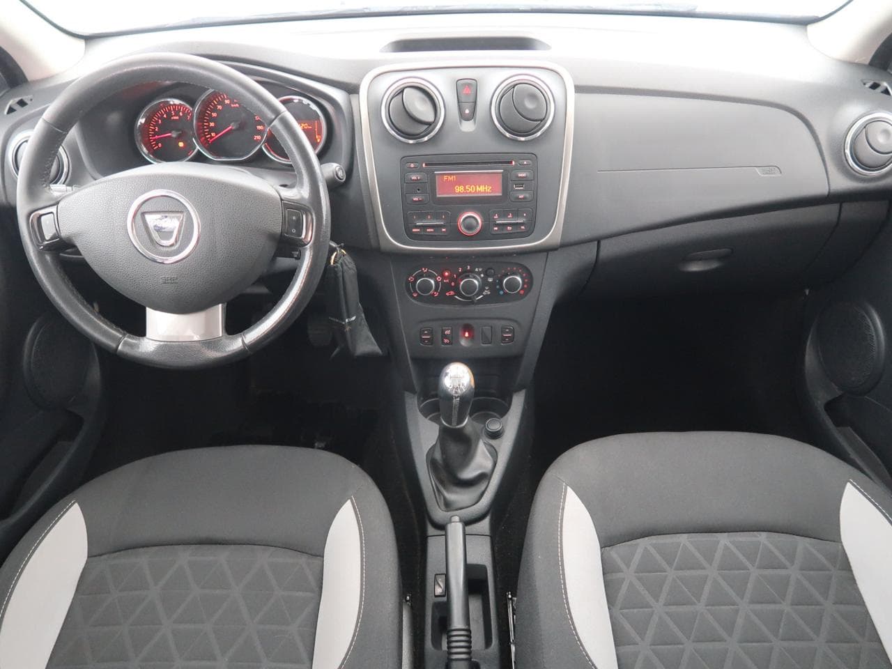 2016 Dacia SANDERO - 10