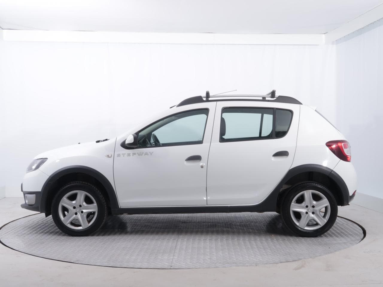2016 Dacia SANDERO - 4