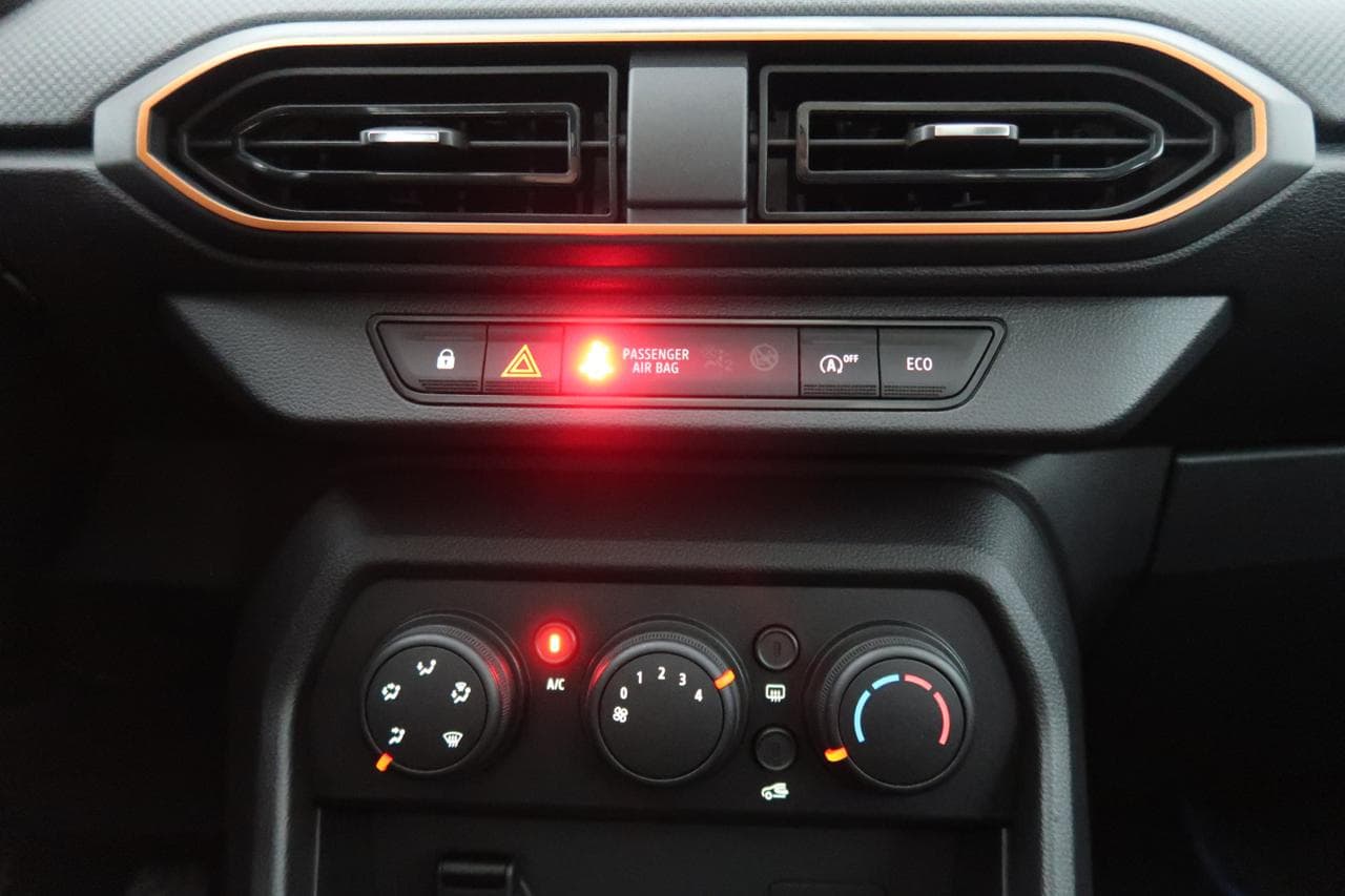 2021 Dacia SANDERO - 18
