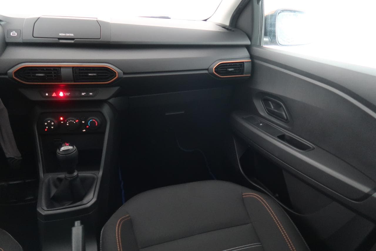 2021 Dacia SANDERO - 11