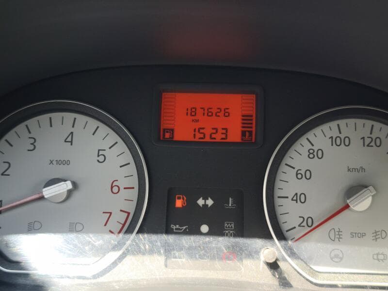 2009 Dacia SANDERO - 9