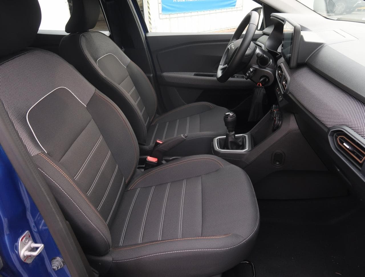 2025 Dacia SANDERO - 12