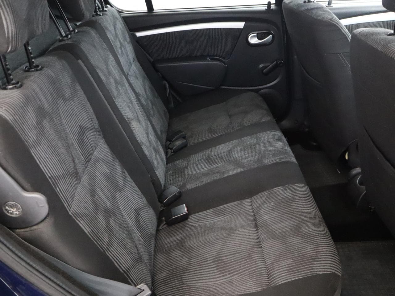 2010 Dacia SANDERO - 11