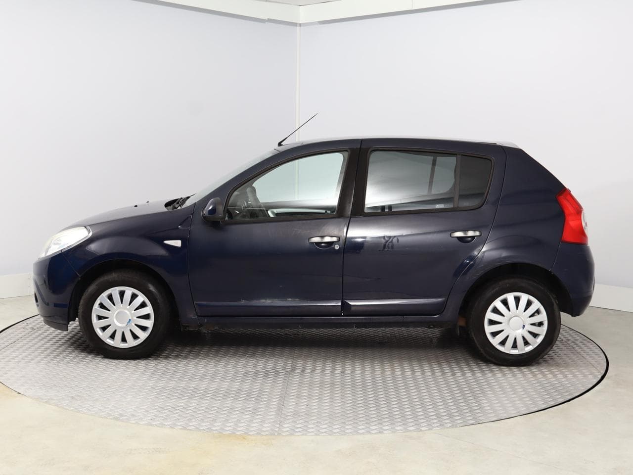 2010 Dacia SANDERO - 4