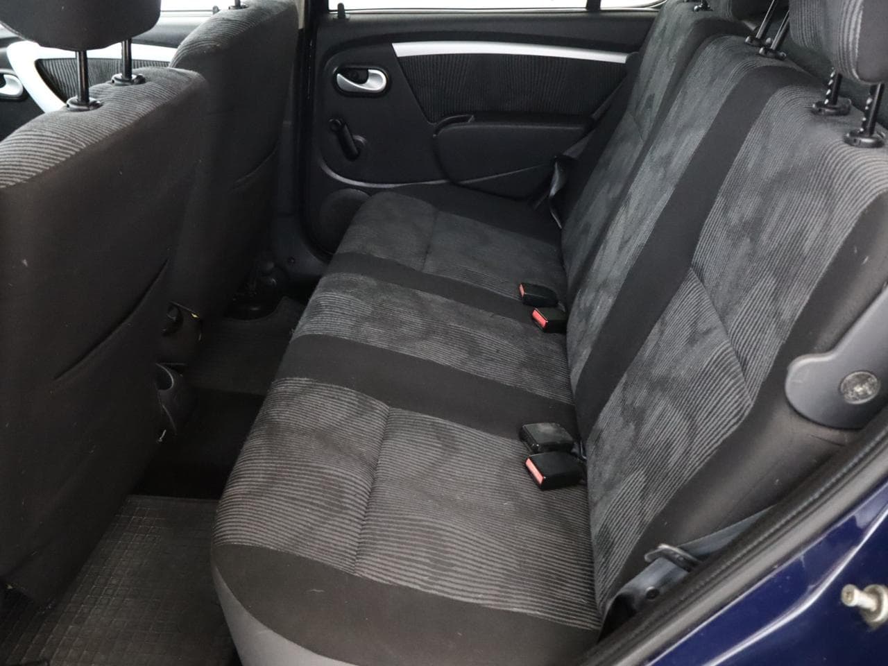 2010 Dacia SANDERO - 12