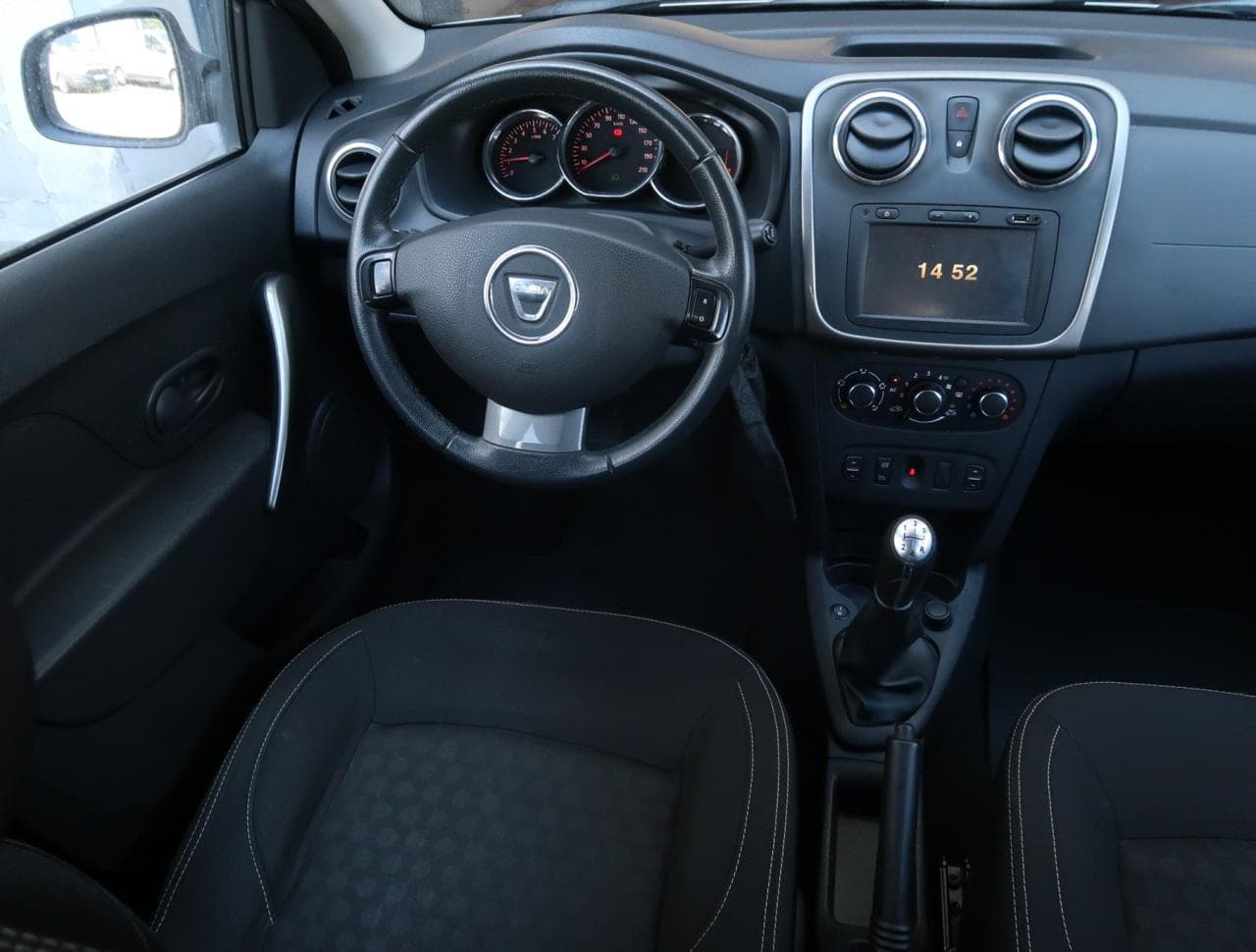 2013 Dacia SANDERO - 9