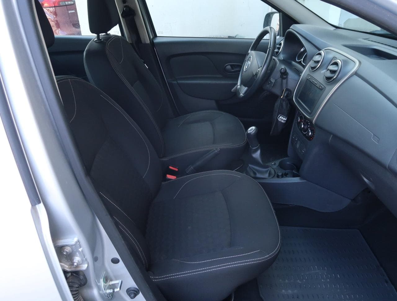 2013 Dacia SANDERO - 12