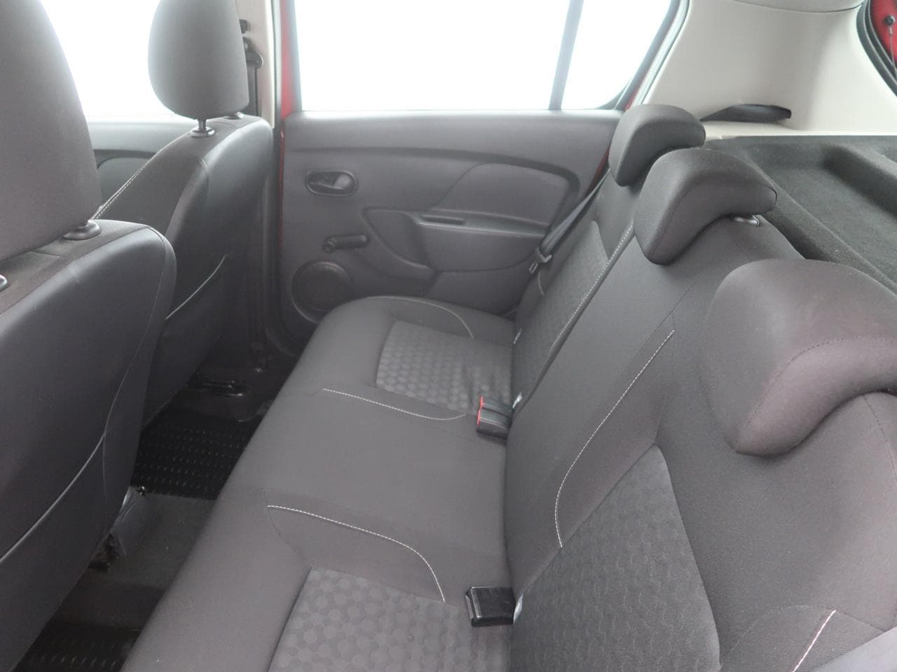 2015 Dacia SANDERO - 13