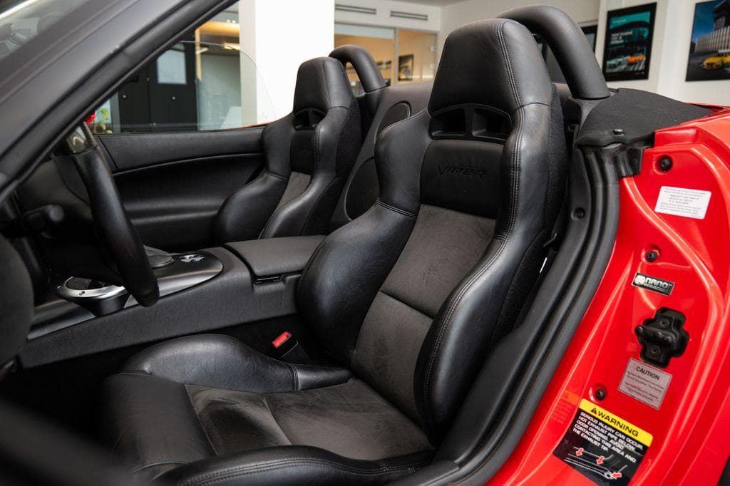 Dodge VIPER - 11