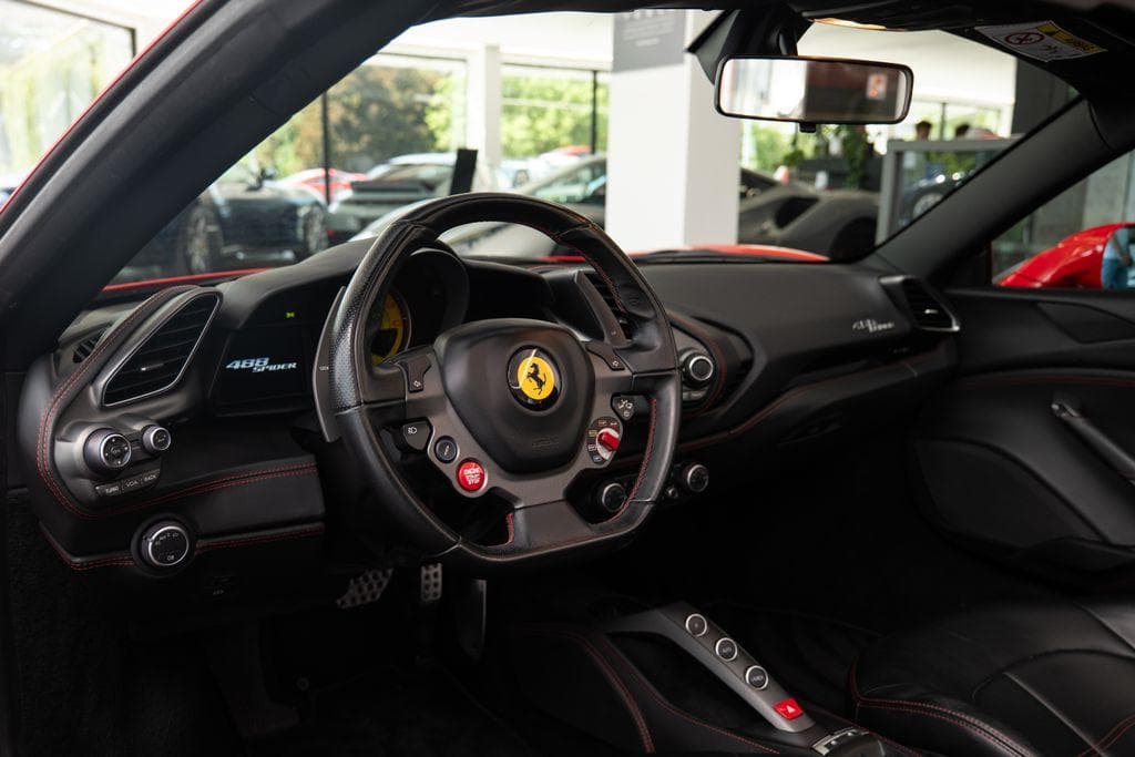 Ferrari 488 - 6