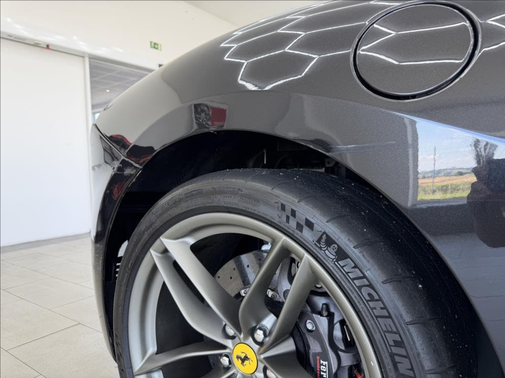 2019 Ferrari 488 - 5