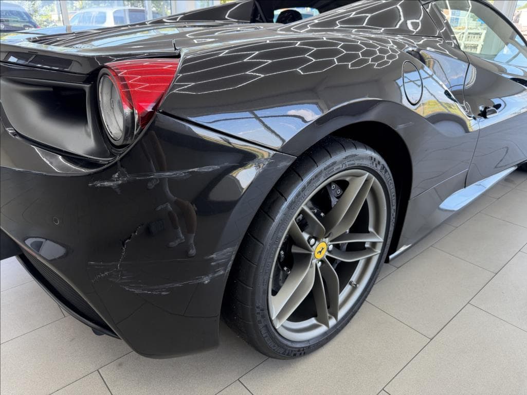 2019 Ferrari 488 - 4