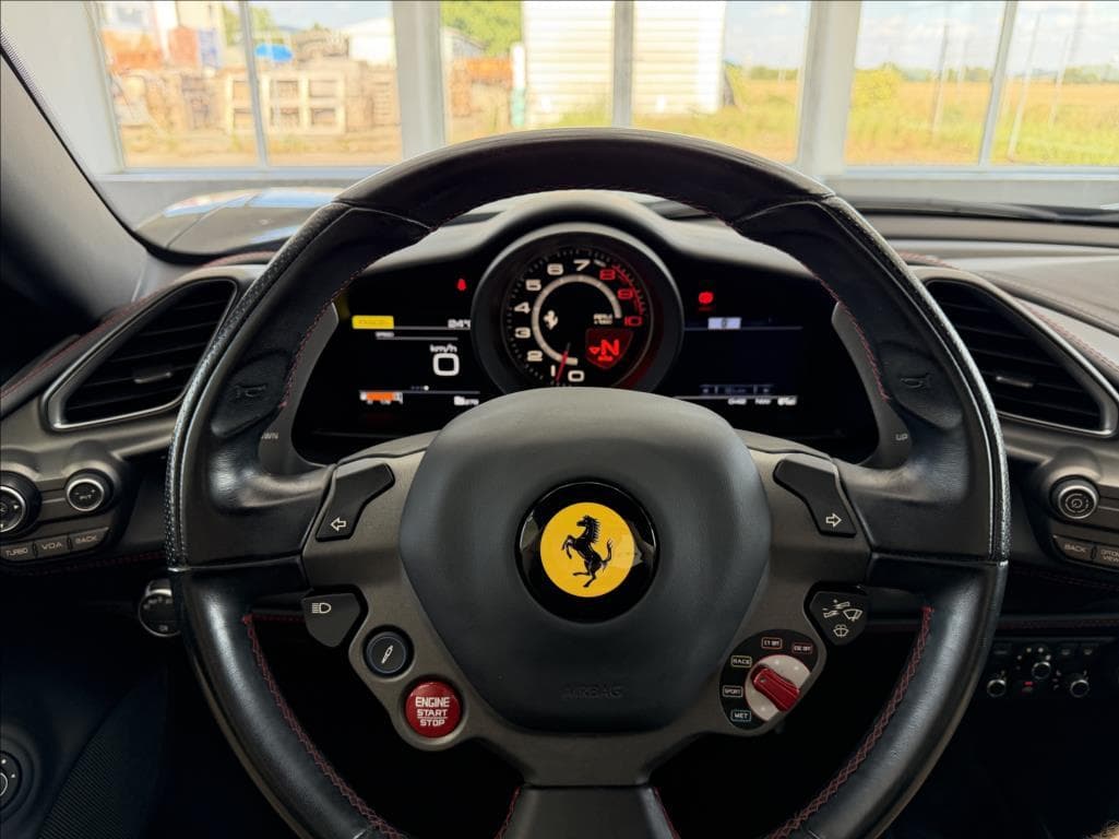 2019 Ferrari 488 - 8
