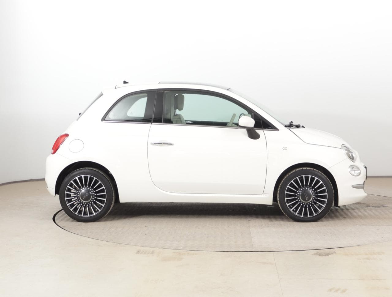 2017 Fiat 500 - 15