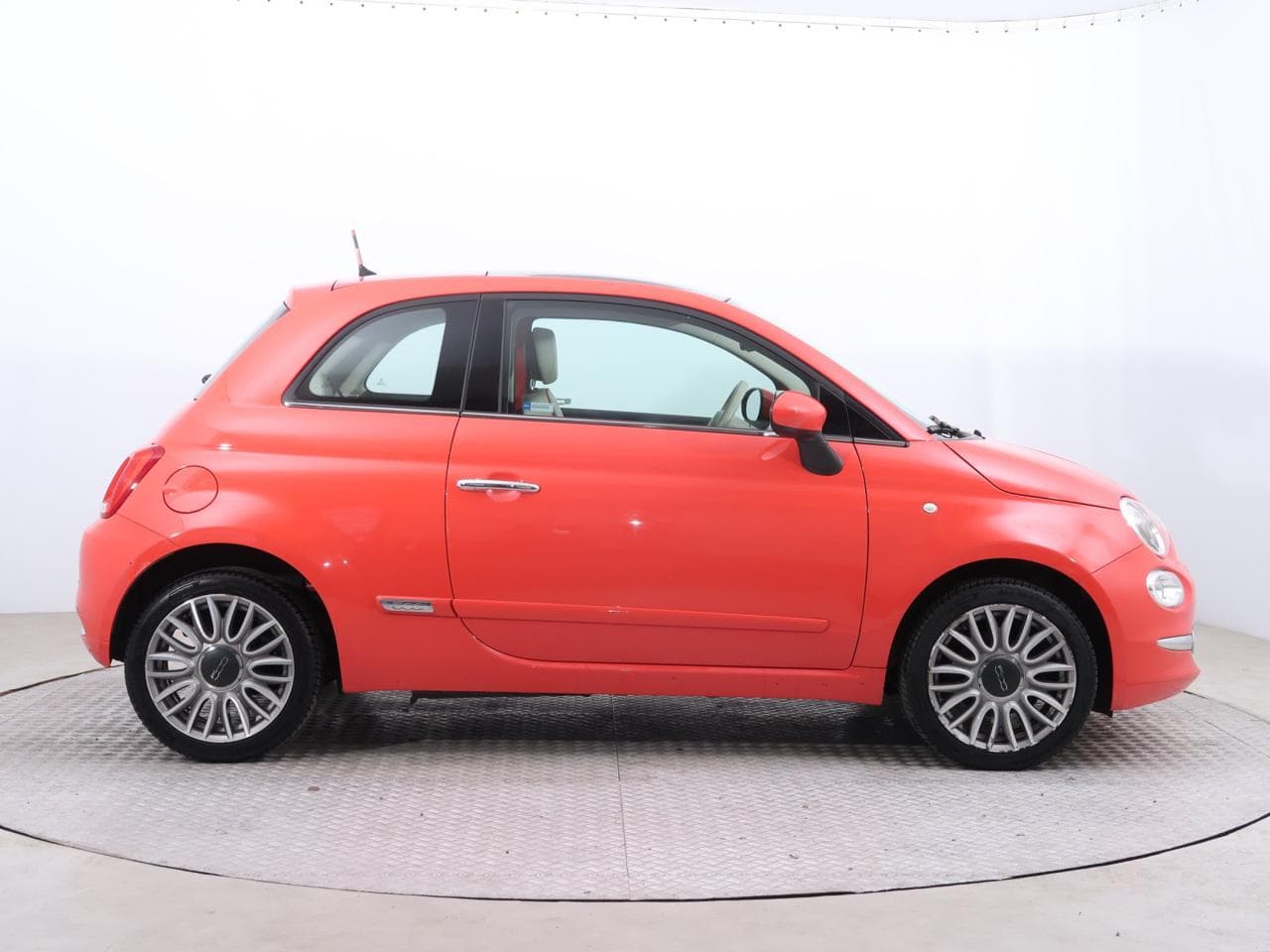 2017 Fiat 500 - 14