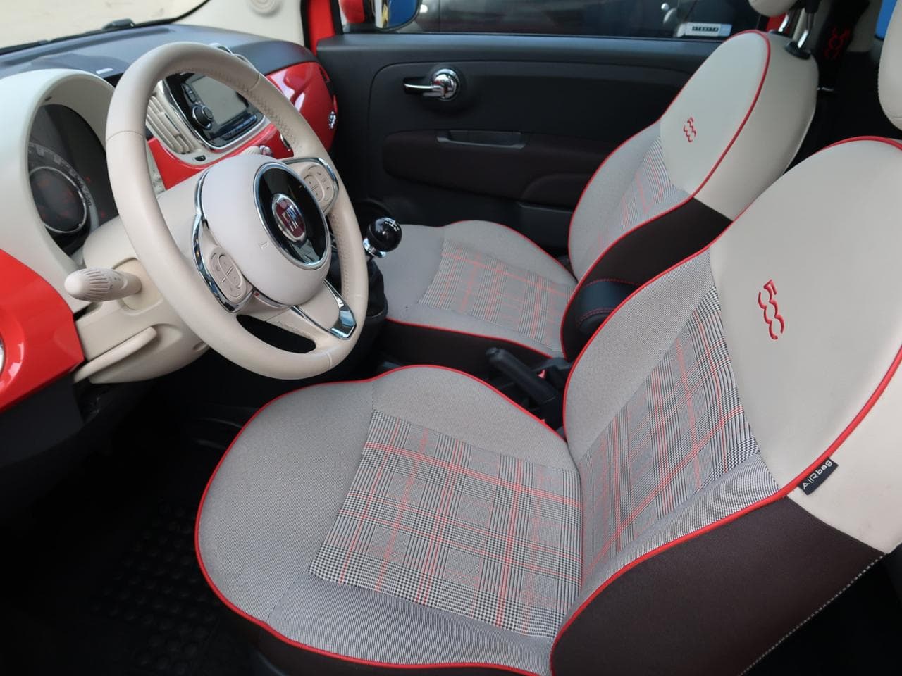 2017 Fiat 500 - 27