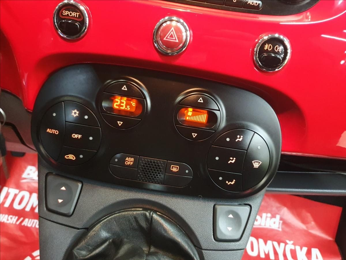 2011 Fiat 500 - 21