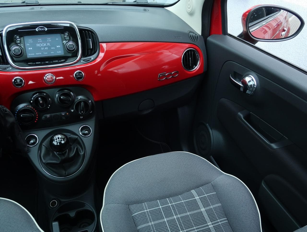 2015 Fiat 500 - 11