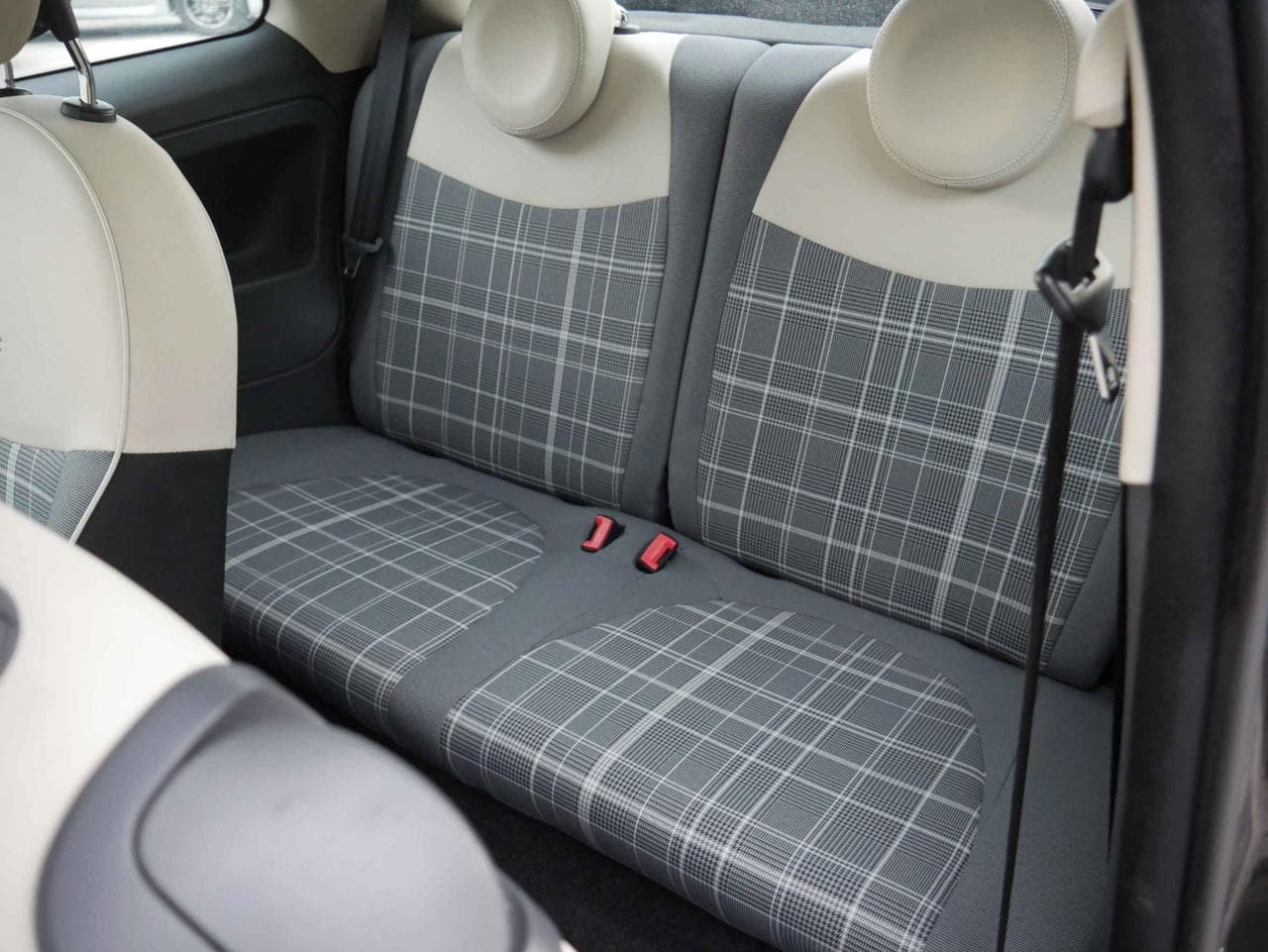 2016 Fiat 500 - 10